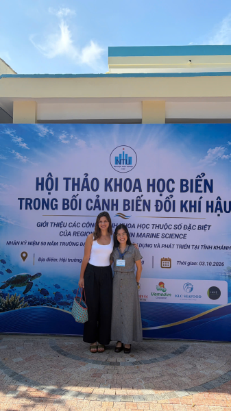 Nghiên cứu bước đầu về hành vi cá chim vây vàng giống giữa Đại học Nha Trang và Đại học Macquarie