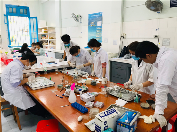 Khai mạc khóa tập huấn “Chẩn đoán bệnh trên cá biển"