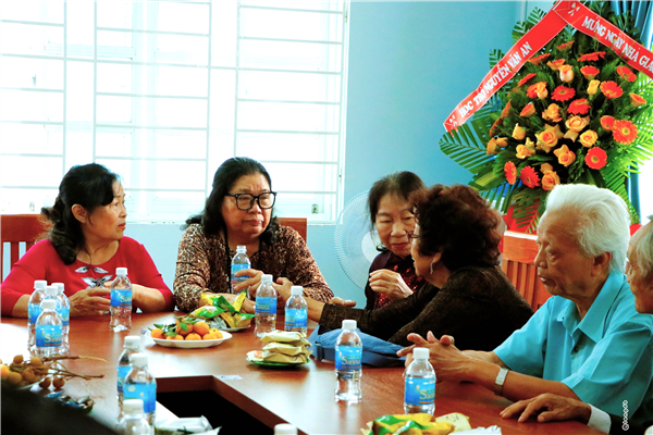 Kỷ niệm 40 năm Ngày Nhà giáo Việt Nam 20-11