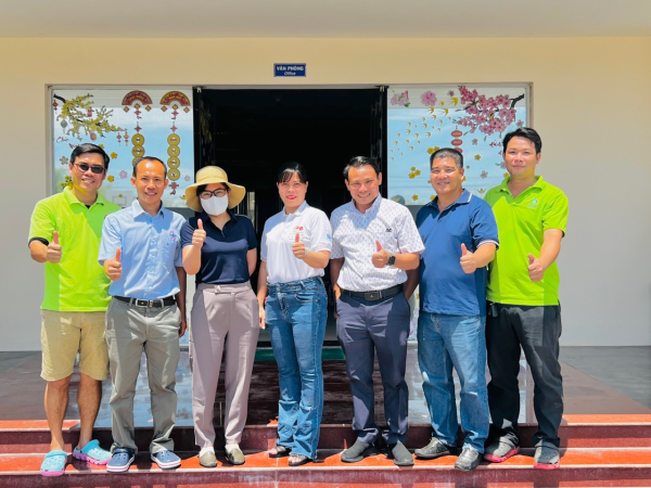 Viện Nuôi trồng Thủy sản tổ chức đưa sinh viên đi tham quan thực tế tại các doanh nghiệp