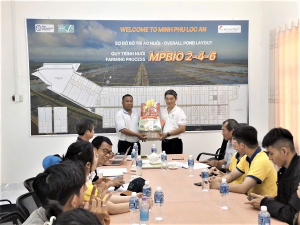 Sinh viên ngành Nuôi trồng Thủy sản - Viện Nuôi trồng Thủy sản đi thực tập tại các cơ sở của Tập đoàn Thủy sản Minh Phú