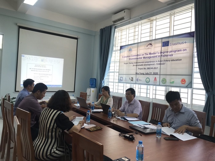 Thẩm định chương trình Thạc sĩ Quản lý môi trường trong lĩnh vực thủy sản